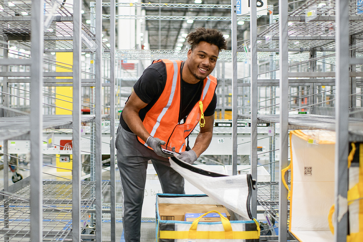 Build Your Future with Amazon: Now Hiring!